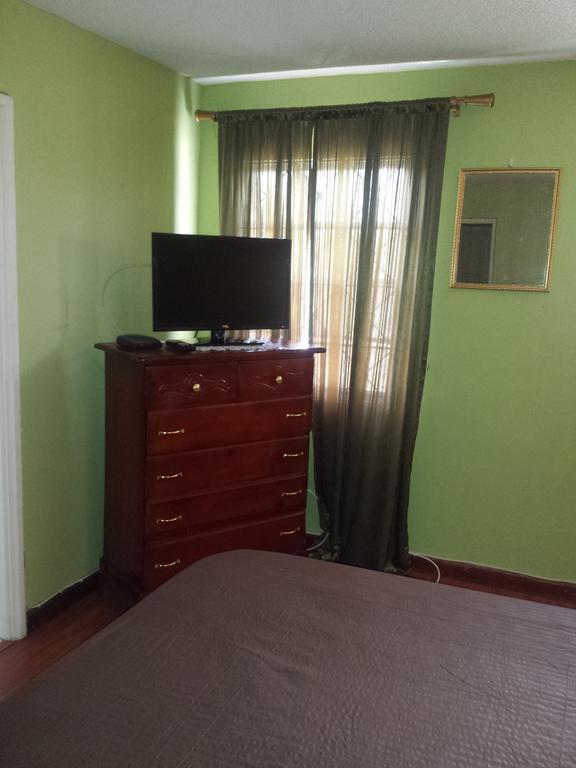 Impeccable Guest Rooms 2 Kingston Chambre photo