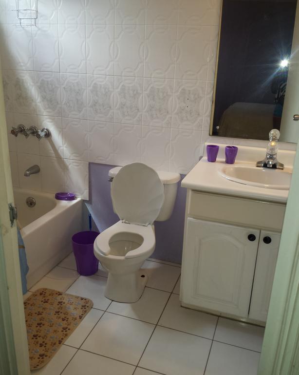 Impeccable Guest Rooms 2 Kingston Chambre photo